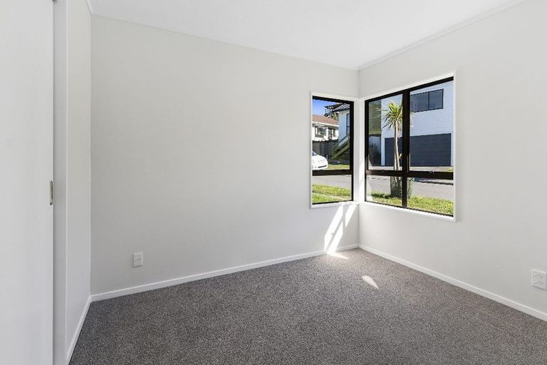 Photo of property in 24 Cathie Place, Karori, Wellington, 6012