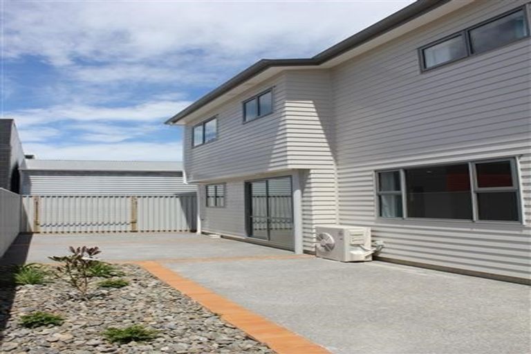 Photo of property in 28 Latimer Way, Petone, Lower Hutt, 5012