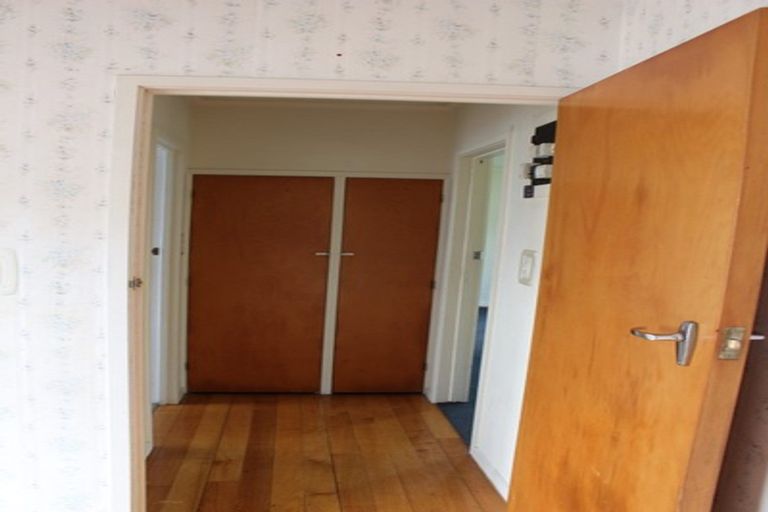 Photo of property in 2/34 Chartwell Avenue, Glenfield, Auckland, 0629