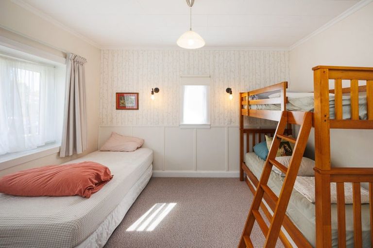 Photo of property in 8 Karaka Street, Hokowhitu, Palmerston North, 4410