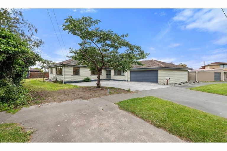 Photo of property in 906 Avonside Drive, Avondale, Christchurch, 8061