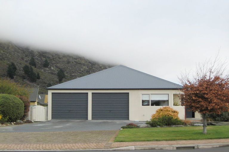 Photo of property in 32 Copper Beech Avenue, Frankton, Queenstown, 9300