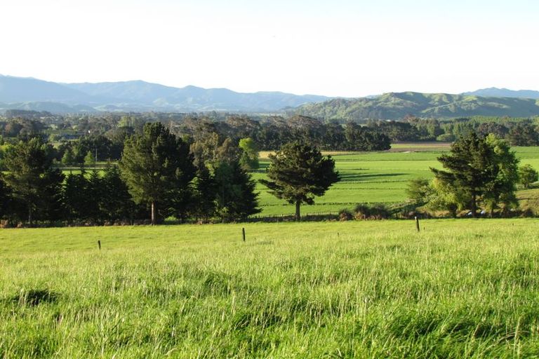 Photo of property in 38 Lennie Road, Opaki, 5871