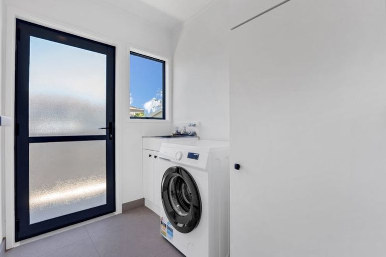 Photo of property in 38 Childers Road, Ranui, Auckland, 0612