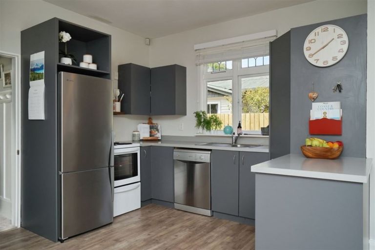 Photo of property in 25 Kensington Avenue, Mairehau, Christchurch, 8013