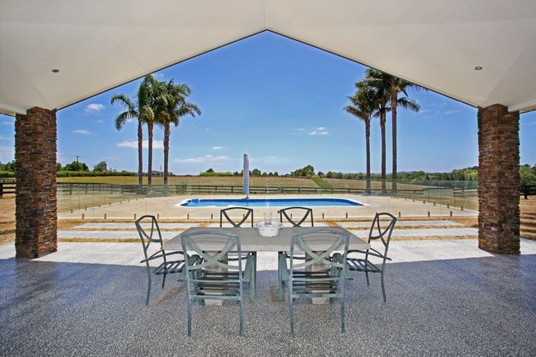 Photo of property in 98 Dyke Road, Karaka, Papakura, 2580