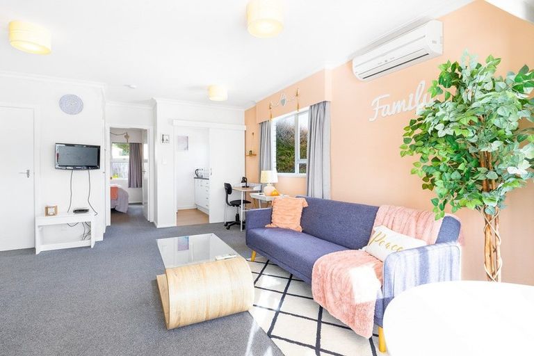 Photo of property in 48 Moana Road, Paraparaumu, 5032