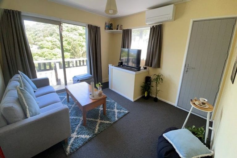 Photo of property in 97 Dowse Drive, Maungaraki, Lower Hutt, 5010