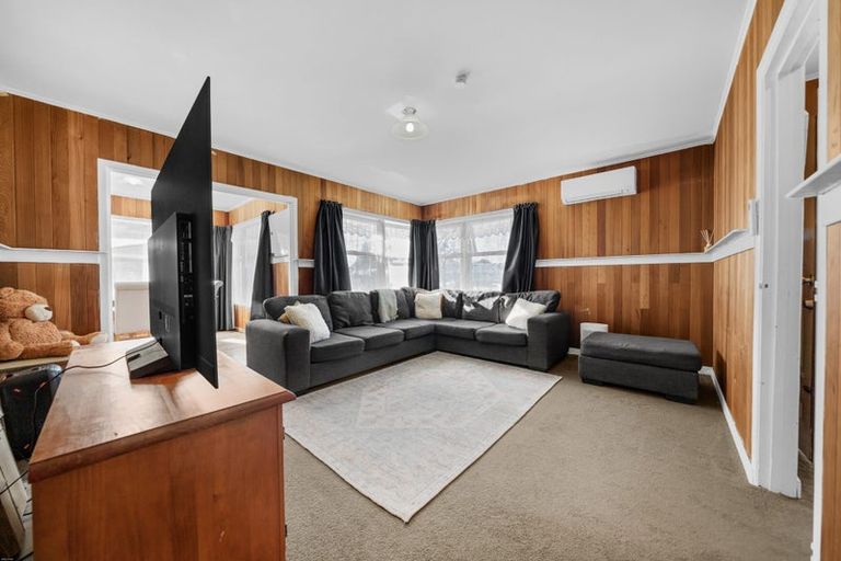 Photo of property in 33 Haddon Street, Mangere East, Auckland, 2024