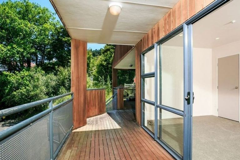 Photo of property in 20/3 The Avenue, Albany, Auckland, 0632