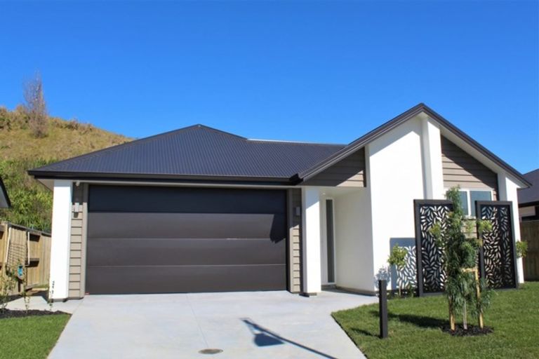 Photo of property in 51 Awataha Crescent, Pyes Pa, Tauranga, 3110