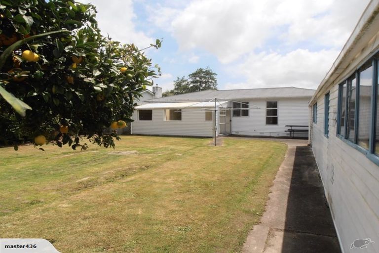 Photo of property in 34 Raglan Avenue, Cloverlea, Palmerston North, 4412