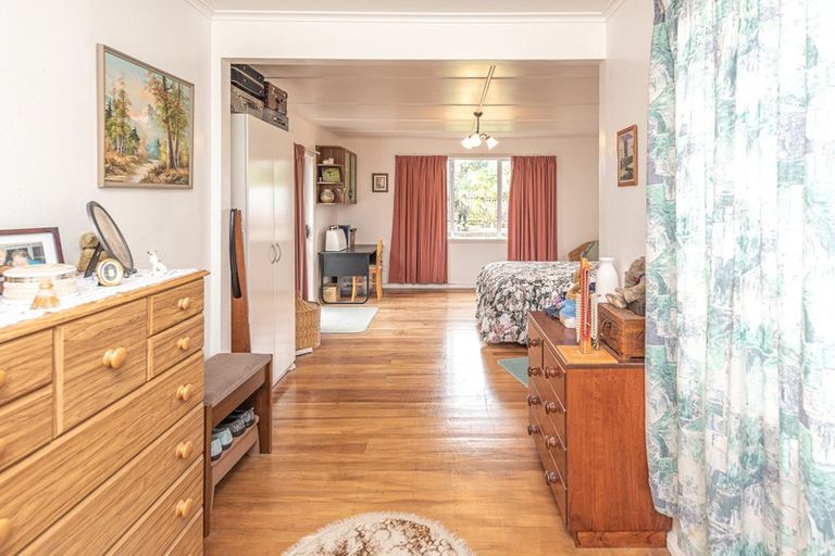 Photo of property in 22 Egmont Street, Castlecliff, Whanganui, 4501