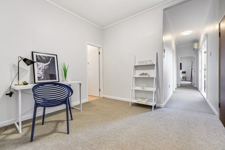 Photo of property in 24 Normandy Avenue, Melville, Hamilton, 3206