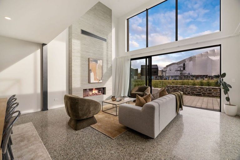 Photo of property in 10 Soudley Court, Jacks Point, Queenstown, 9371