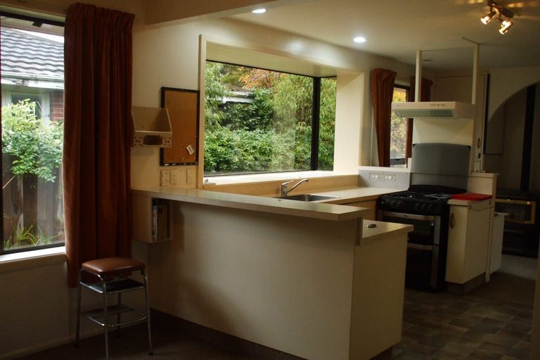 Photo of property in 4 Haynes Avenue, Upper Riccarton, Christchurch, 8041