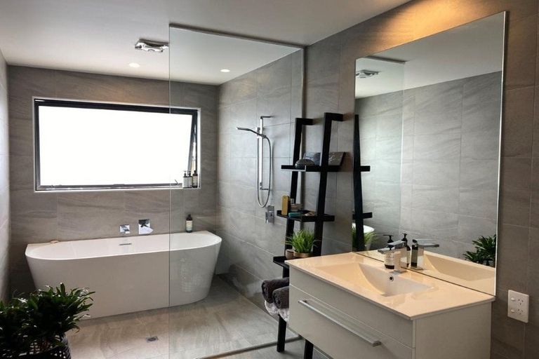 Photo of property in 17 Te Aranga Drive, Papamoa Beach, Papamoa, 3118