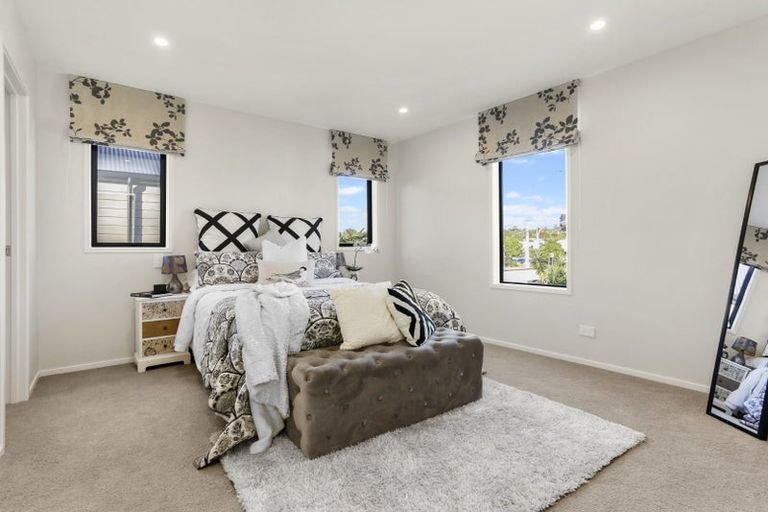 Photo of property in 53b Red Beach Road, Red Beach, 0932