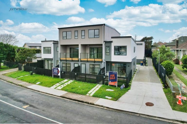 Photo of property in 7/67 Kervil Avenue, Te Atatu Peninsula, Auckland, 0610