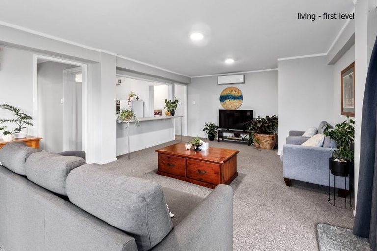 Photo of property in 13 Barclay Place, Te Kamo, Whangarei, 0112