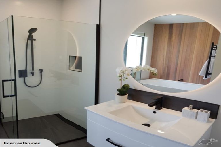 Photo of property in 3/213 Thornton Road, Cambridge, 3434