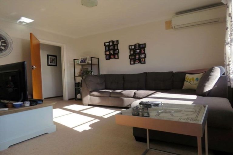 Photo of property in 9 Reynolds Street, Taita, Lower Hutt, 5011