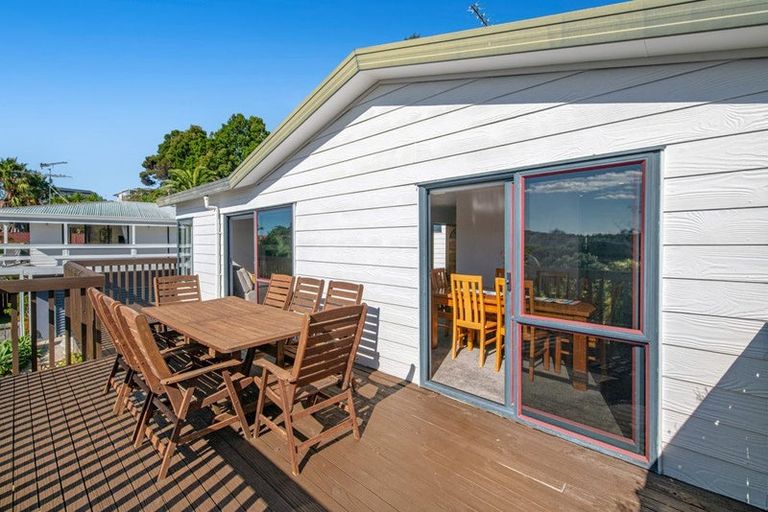 Photo of property in 12 Emery Grove, Bayview, Auckland, 0629