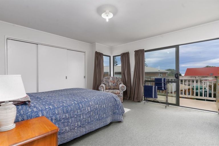 Photo of property in 1 Tamarisk Drive, Riversdale Beach, Masterton, 5872
