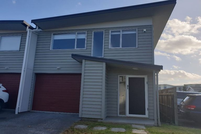 Photo of property in 45d Swanson Road, Henderson, Auckland, 0610