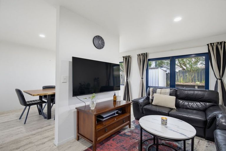 Photo of property in 373/71 Fernhill Way, Oteha, Auckland, 0632
