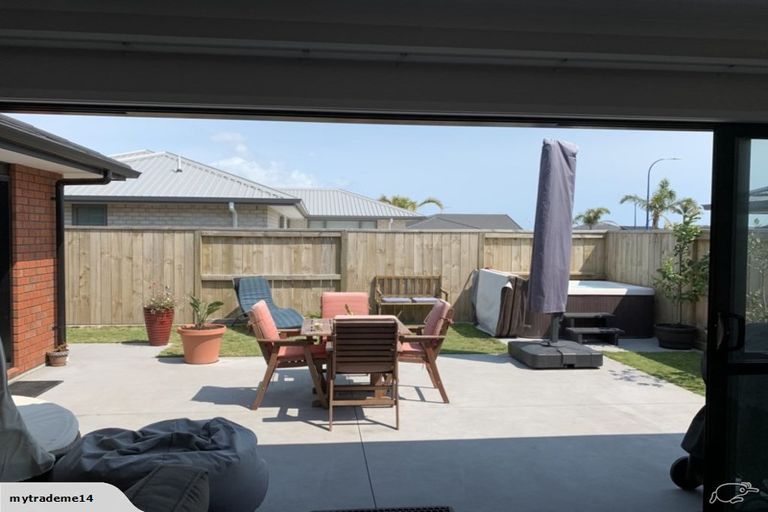 Photo of property in 84b The Boulevard, Papamoa Beach, Papamoa, 3118