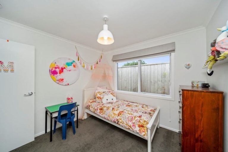 Photo of property in 7d Royal Heights, Glen Avon, New Plymouth, 4312