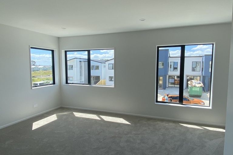 Photo of property in 63 Bellbird Street, Papakura, 2110