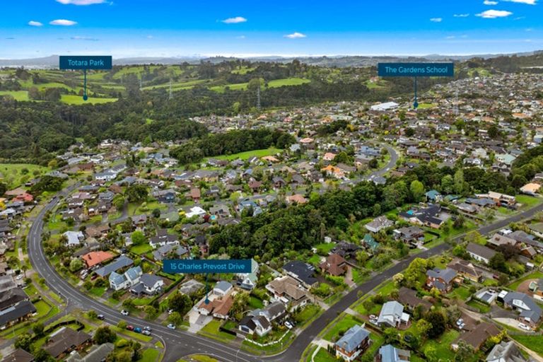 Photo of property in 15 Charles Prevost Drive, The Gardens, Auckland, 2105