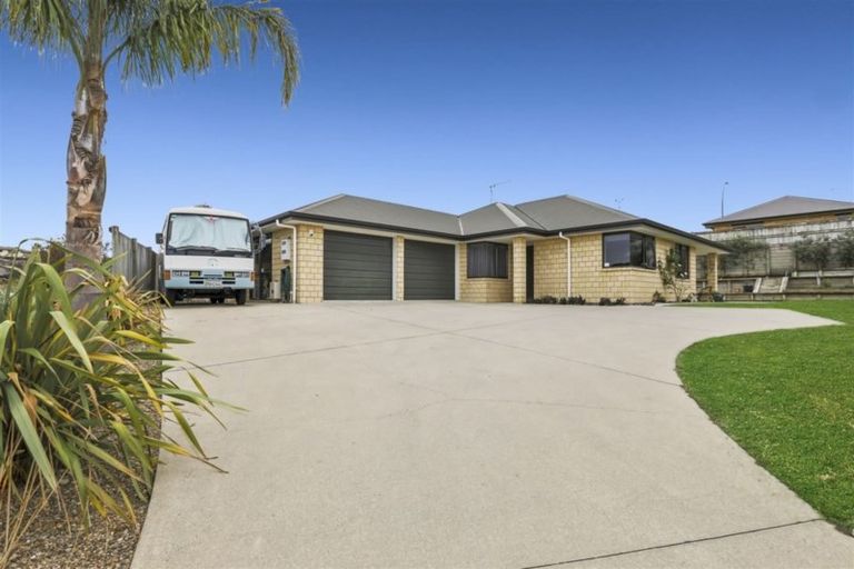 Photo of property in 8 Eliza Place, Grandview Heights, Hamilton, 3200