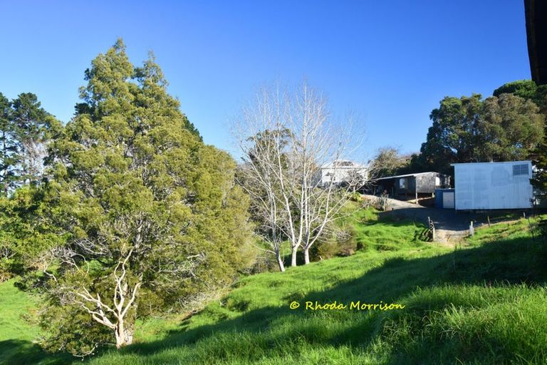 Photo of property in 330 Franklin Road, Paparoa, 0571
