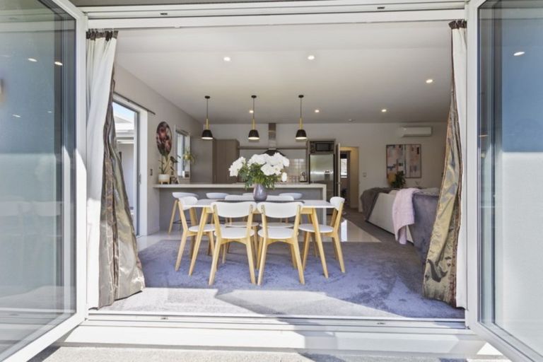 Photo of property in 13 Ascot Place, Rangiora, 7400