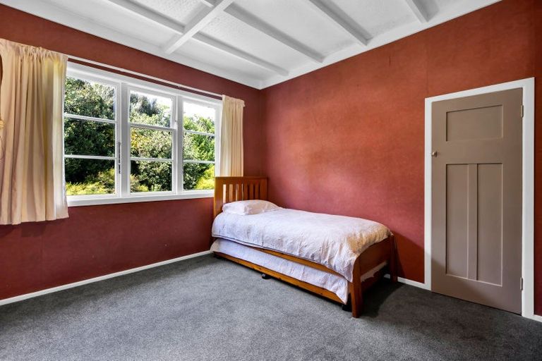 Photo of property in 183 Tasman Street, Opunake, 4616