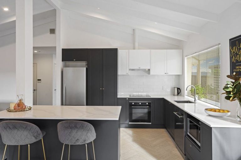 Photo of property in 60 Holmes Road, Manurewa, Auckland, 2102