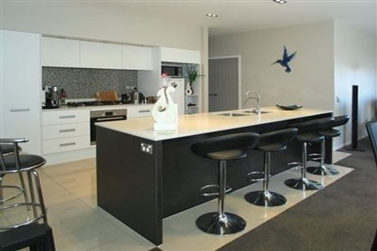 Photo of property in 4 Kaimai Place, Aotea, Porirua, 5024