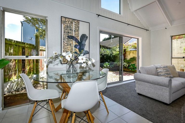 Photo of property in 2/61 Perth Street, Richmond, Christchurch, 8013