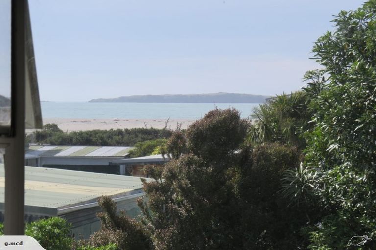 Photo of property in 18 Johnston Crescent, Haast, 7886