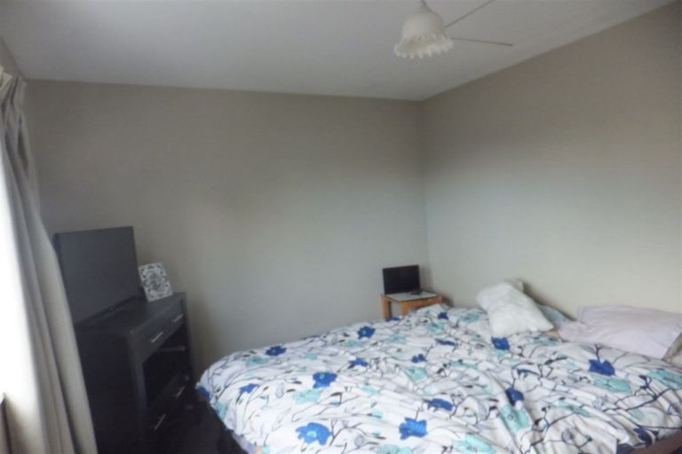 Photo of property in 2/4 Brockworth Place, Riccarton, Christchurch, 8011