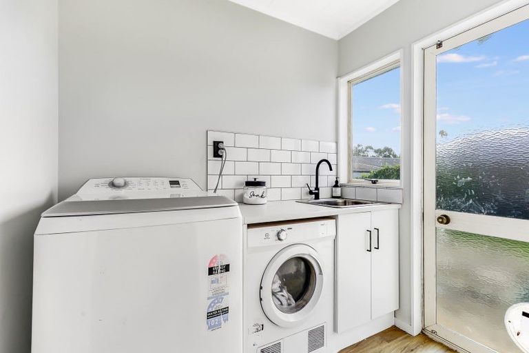 Photo of property in 56 Balmerino Crescent, Pukete, Hamilton, 3200