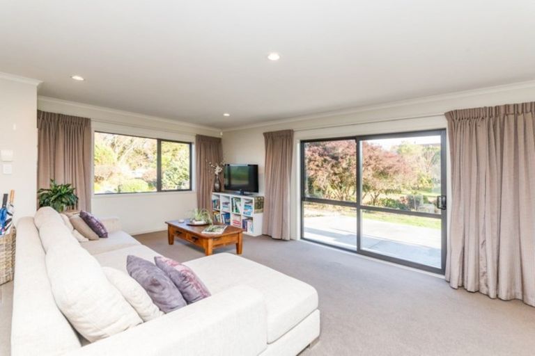 Photo of property in 17 Cemetery Road, Sanson, Palmerston North, 4479