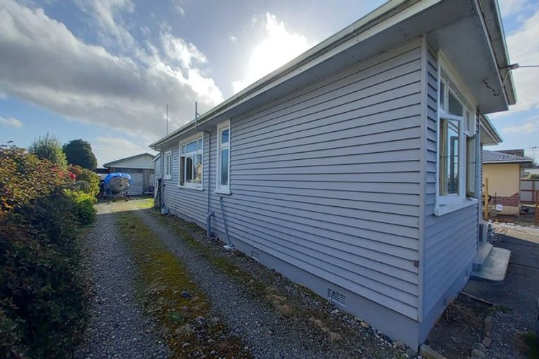 Photo of property in 19 Main Road, Tuatapere, 9620