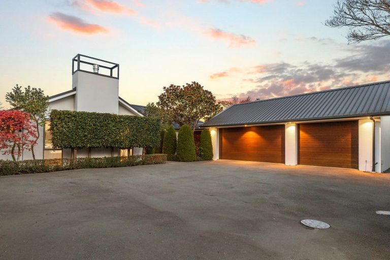 Photo of property in 154 Clyde Road, Burnside, Christchurch, 8053