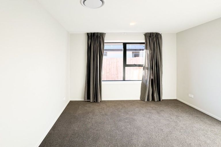 Photo of property in 7 Perks Drive, Halswell, Christchurch, 8025