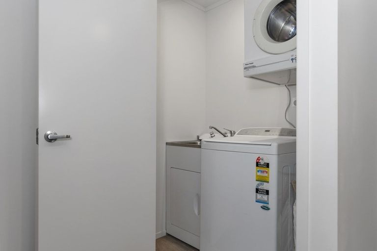 Photo of property in 294 Lakes Boulevard, Pyes Pa, Tauranga, 3112