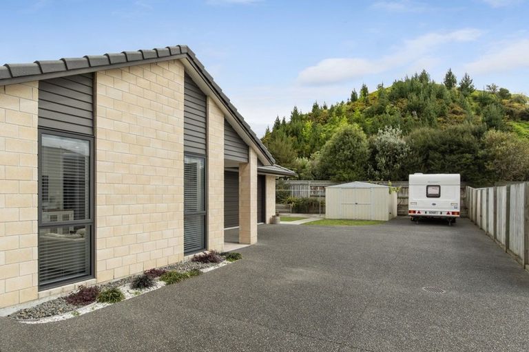 Photo of property in 294 Lakes Boulevard, Pyes Pa, Tauranga, 3112
